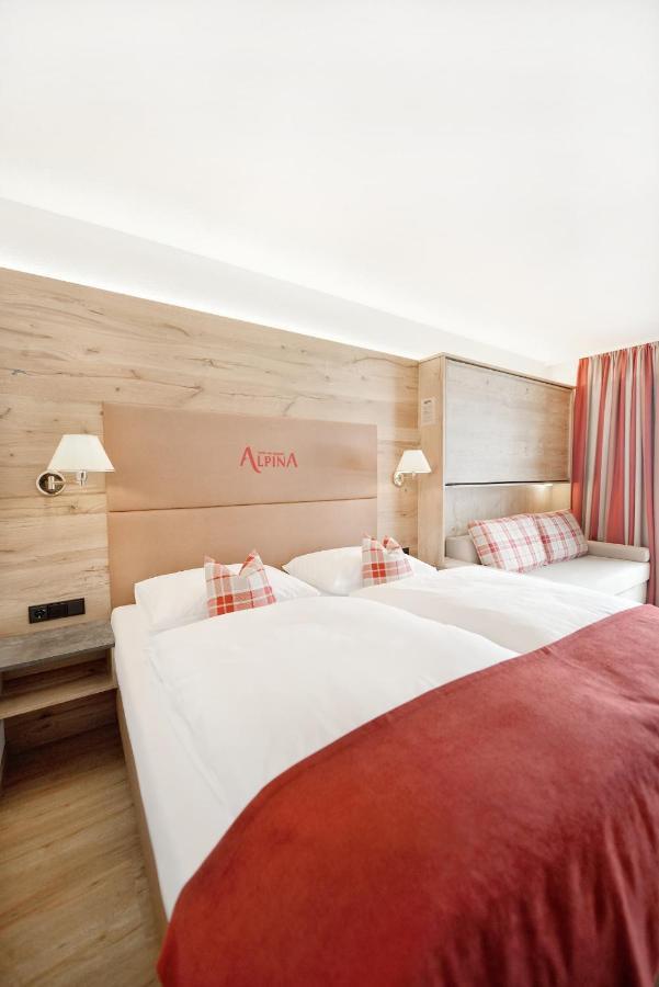 Hotel Alpina Superior Pettneu am Arlberg Eksteriør billede
