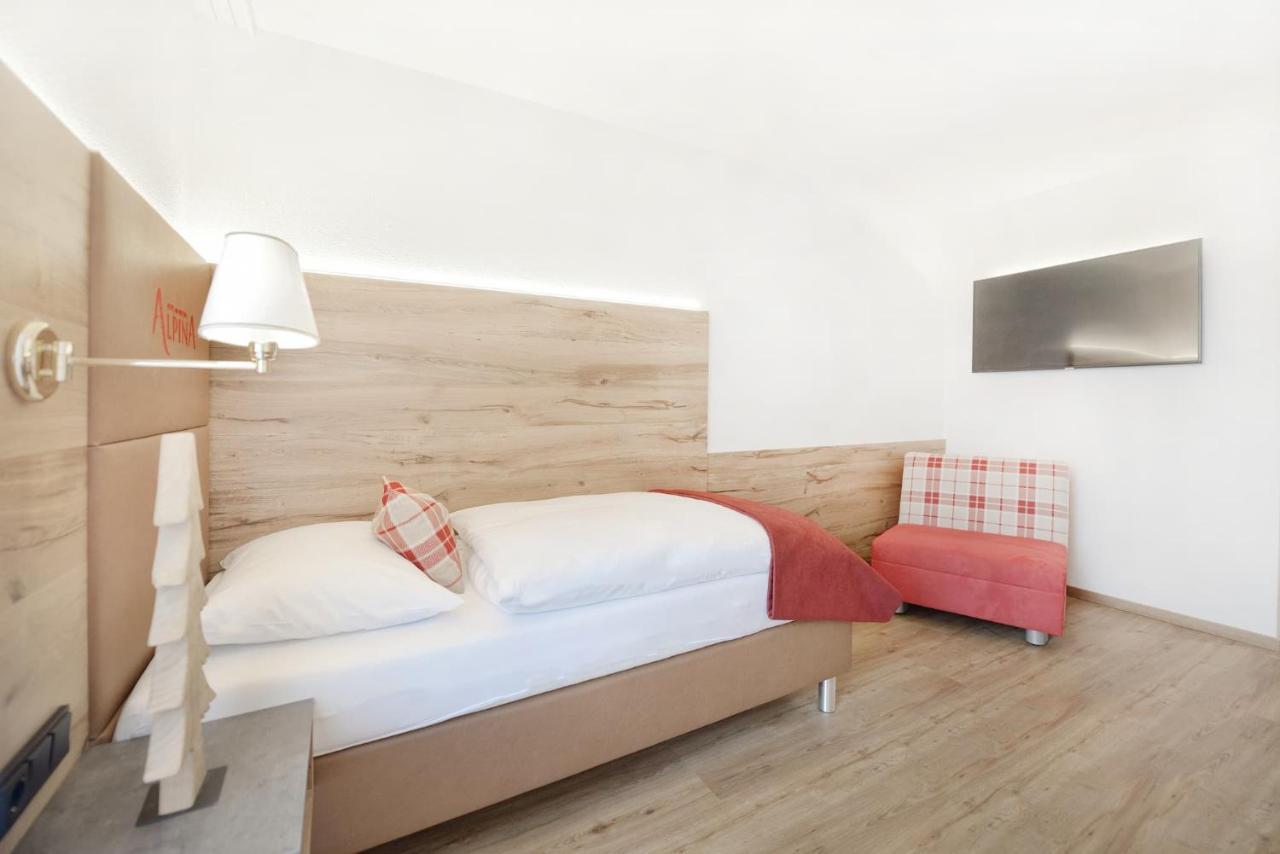 Hotel Alpina Superior Pettneu am Arlberg Eksteriør billede