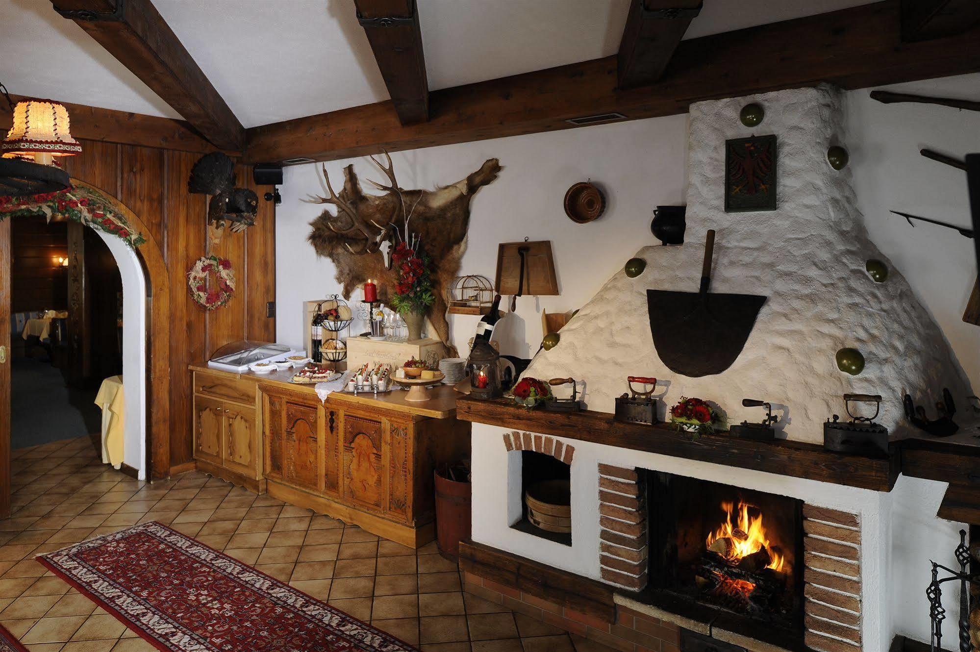 Hotel Alpina Superior Pettneu am Arlberg Eksteriør billede