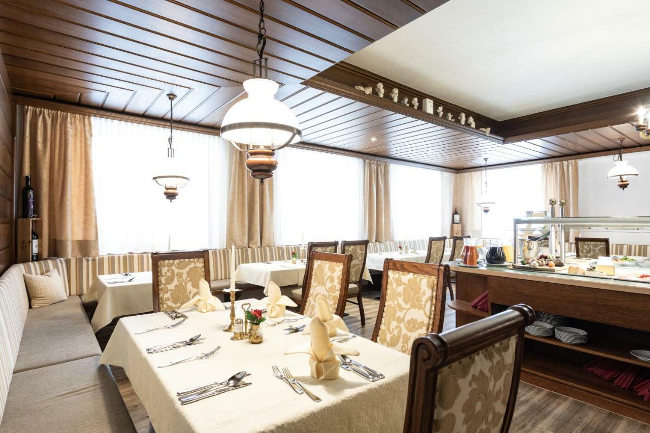 Hotel Alpina Superior Pettneu am Arlberg Eksteriør billede