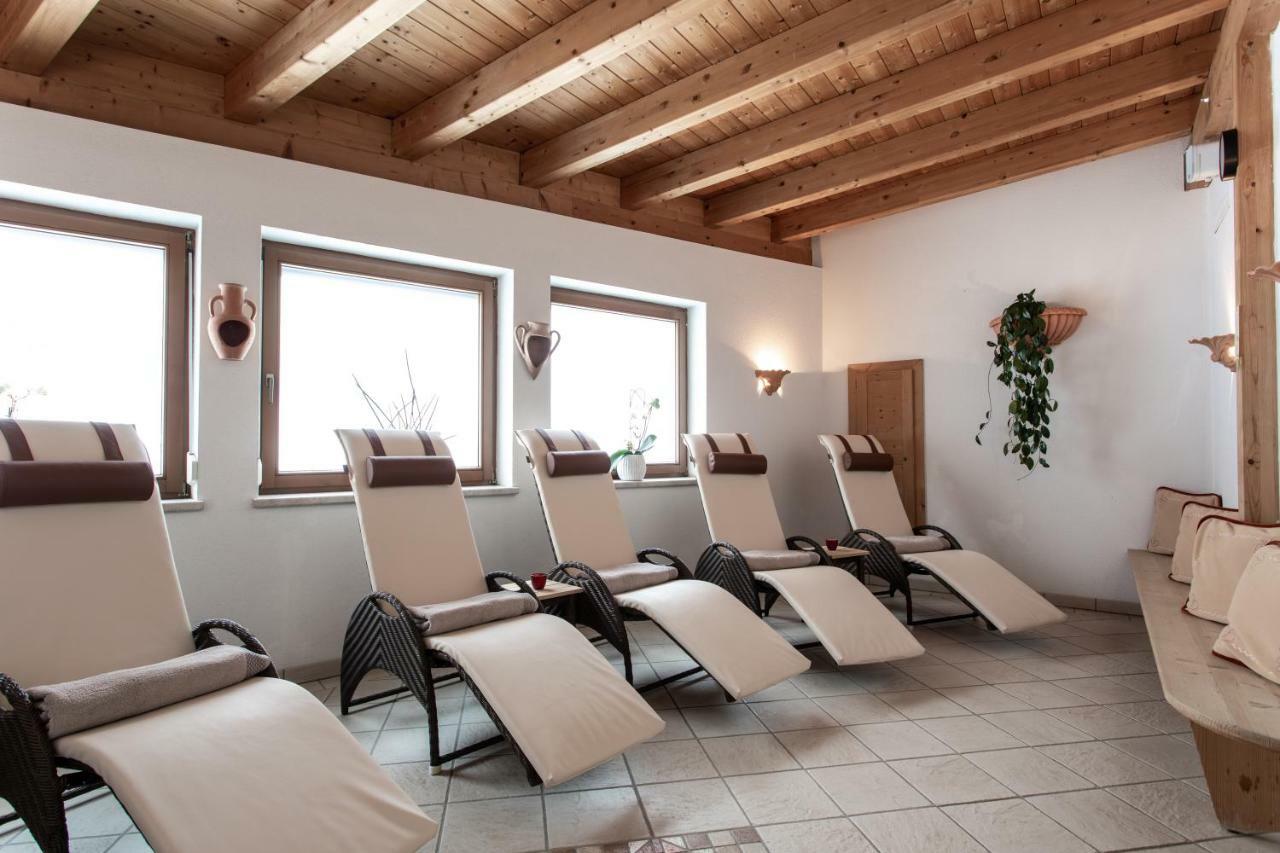 Hotel Alpina Superior Pettneu am Arlberg Eksteriør billede